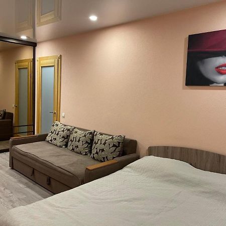 סומי Luxury Apartment Lavina מראה חיצוני תמונה